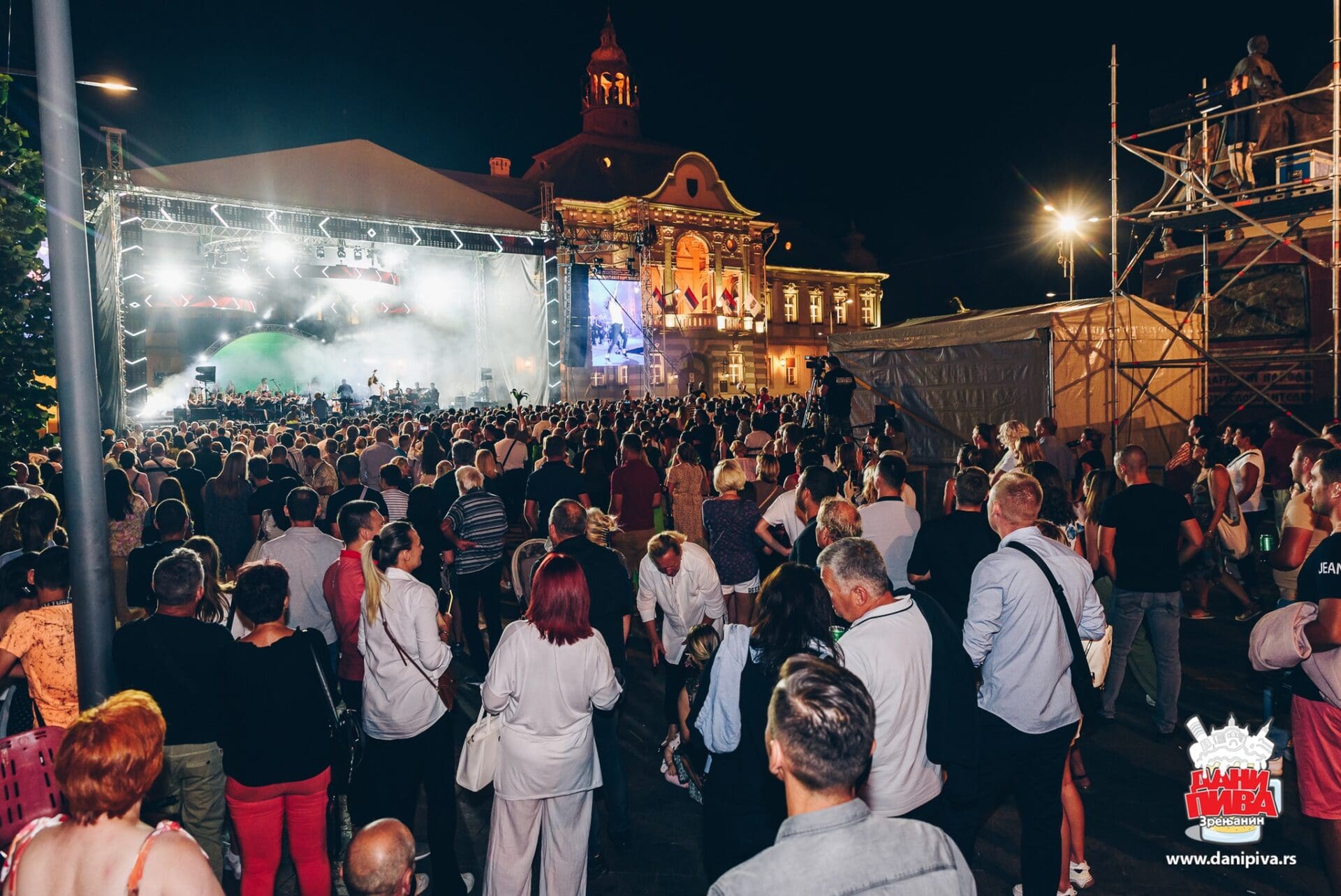 “Guns 'n' Roses Symhonic Show“ Dani piva