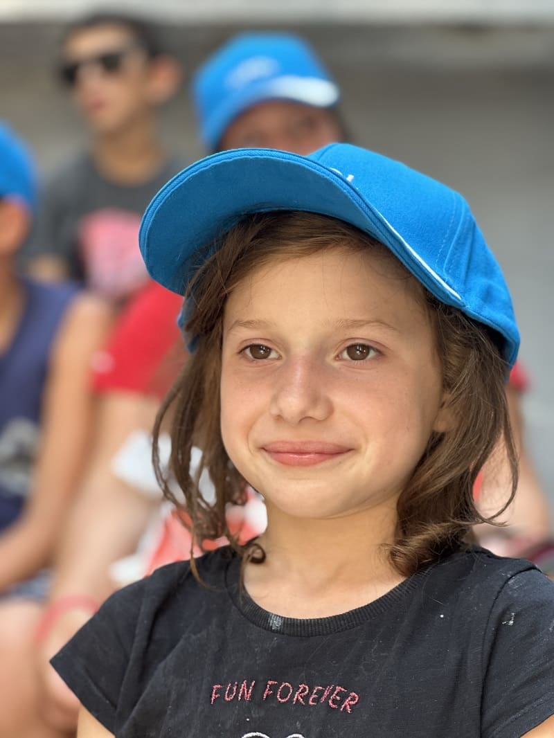 Deca, Jupol, Crveni krst, more