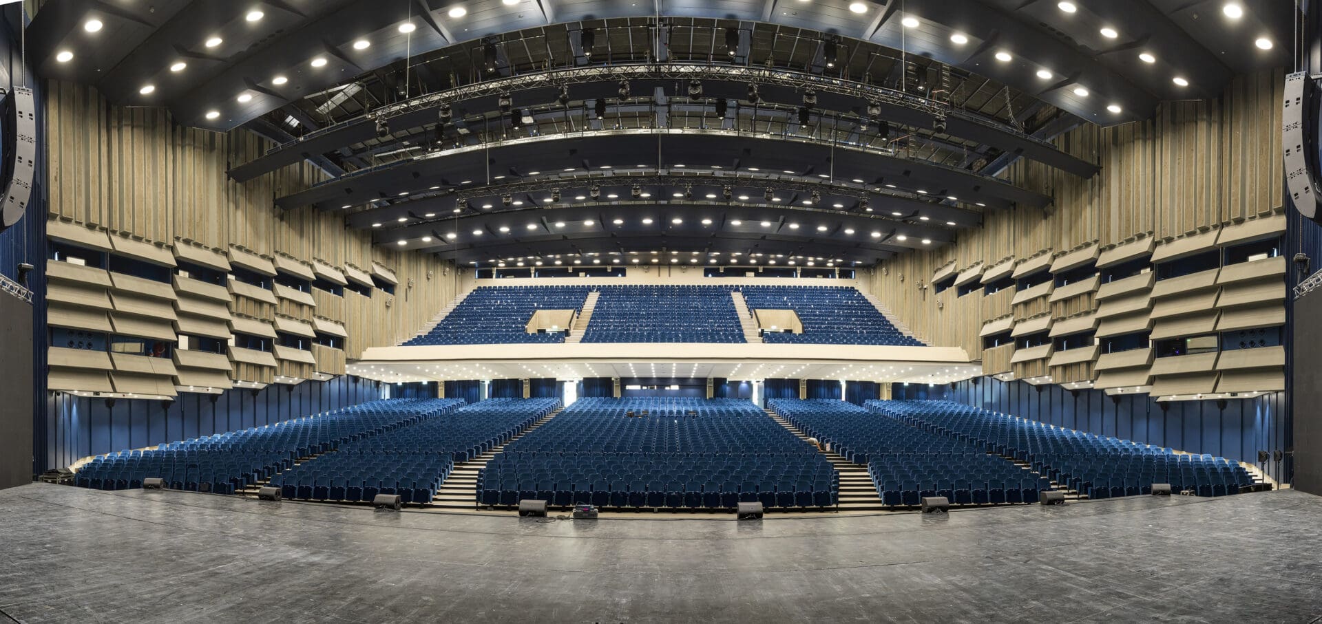 Sava Centar, Plava dvorana