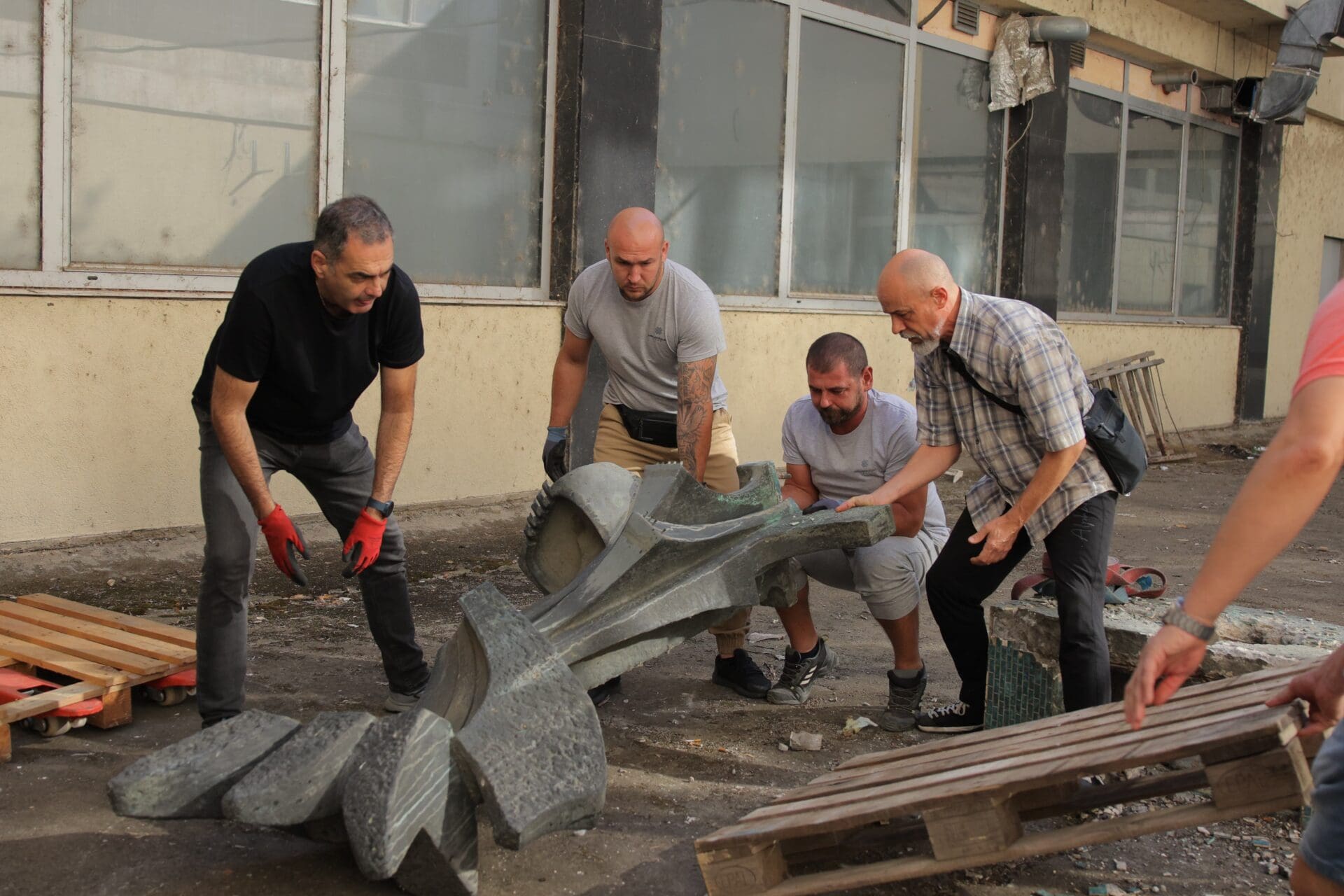 Skulptura, Hotel Jugoslavija