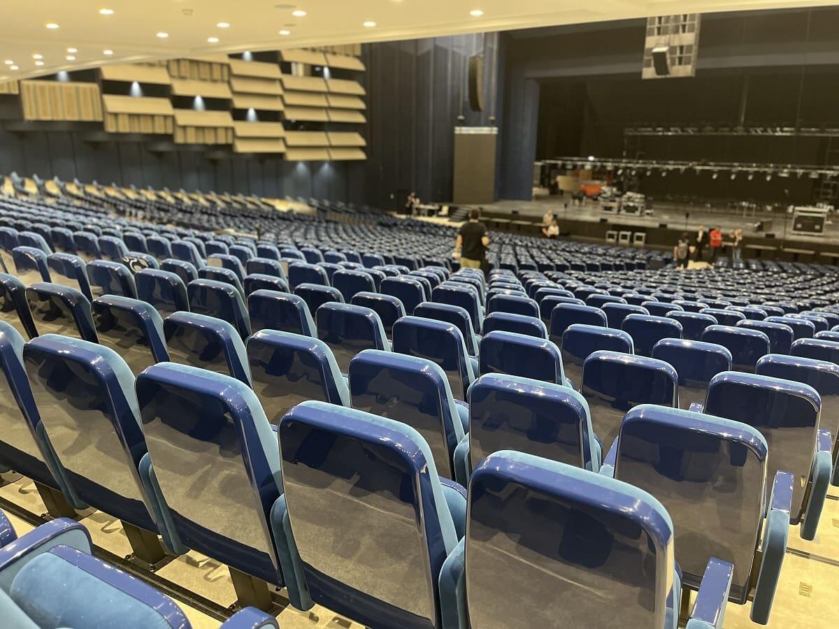 Sava centar, Plava dvorana