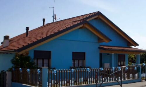 Ofarbao kuću u plavo