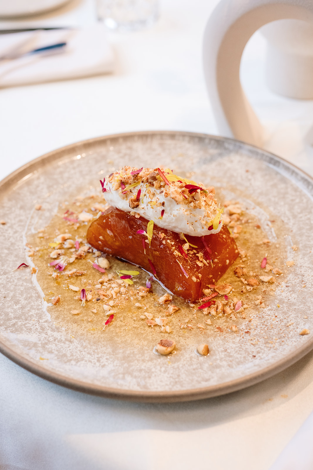 Kuvar, Grafičar, Erhan Ozkaja