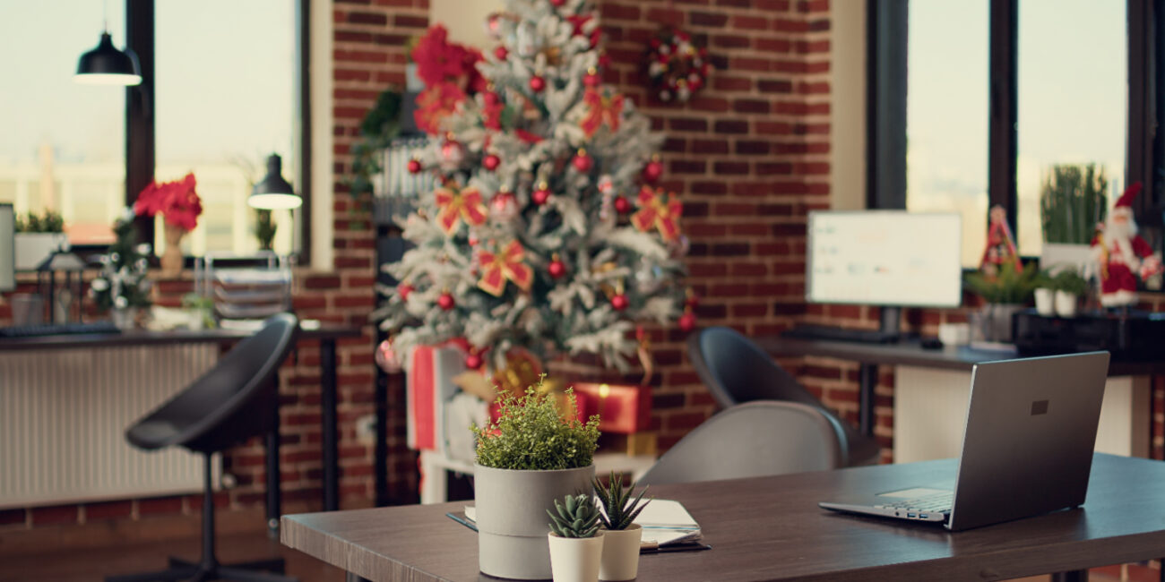 Badnji dan Božić kancelarija