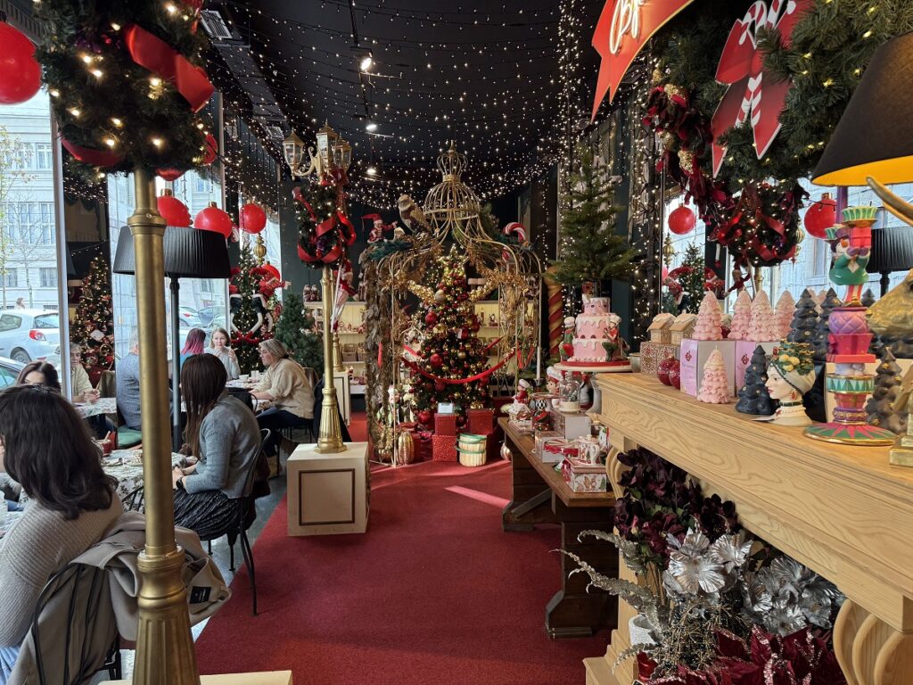 Vukov božićni kutak