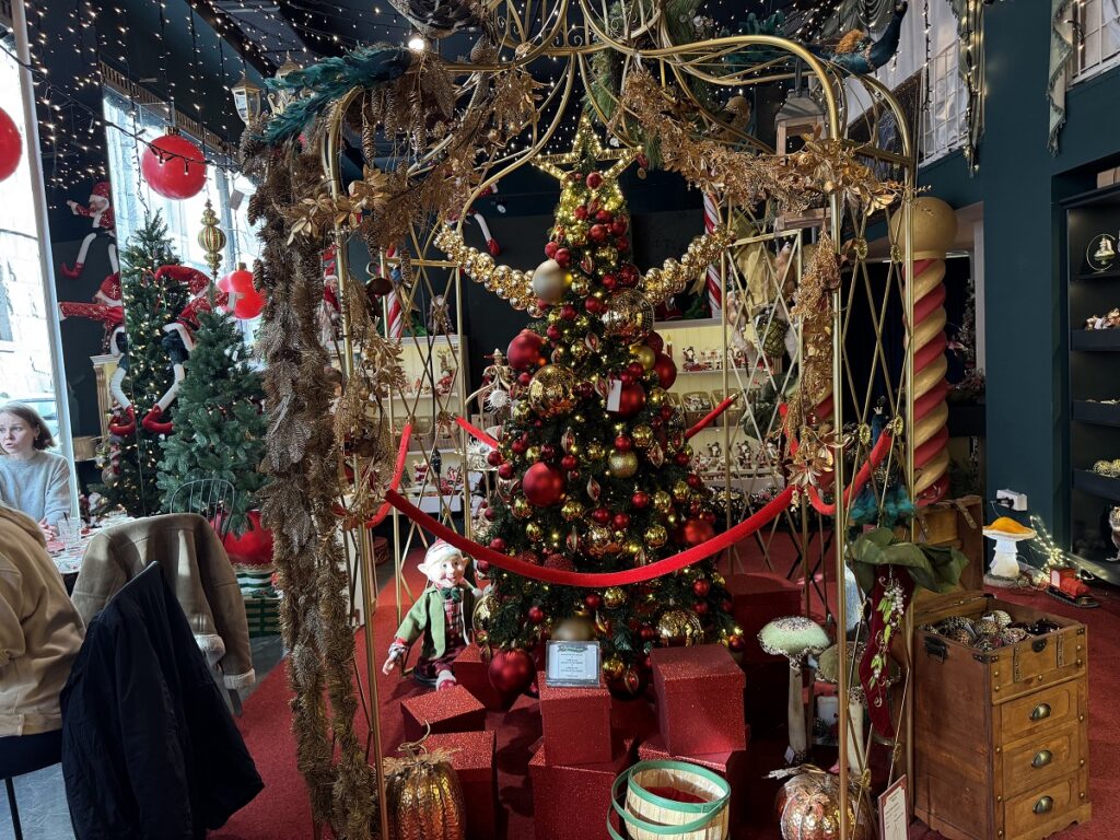 Vukov božićni kutak