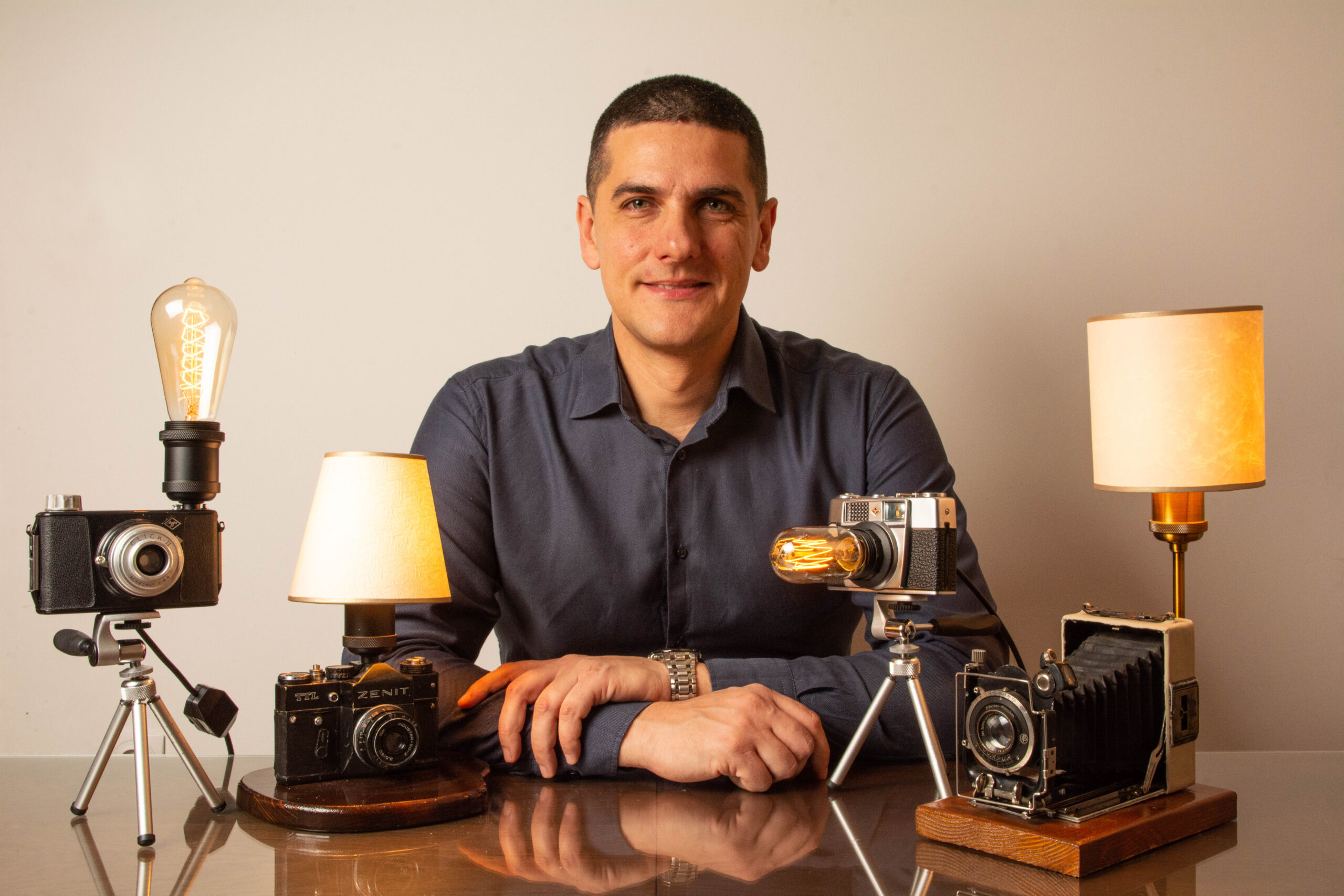 Adrian Baloš, lampe, aparati