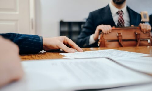 Bolovanje, posao, poreska uprava