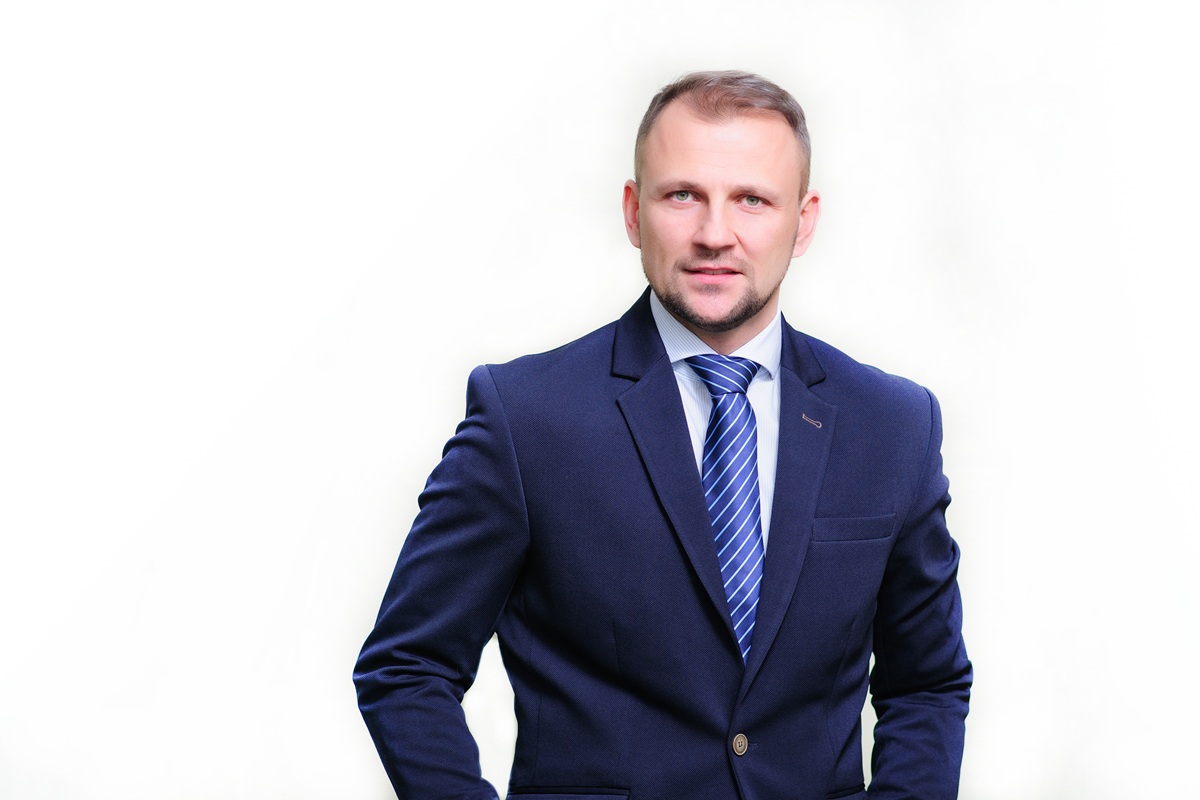 Siniša Mauhar, Moravacem