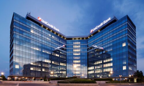 UniCredit