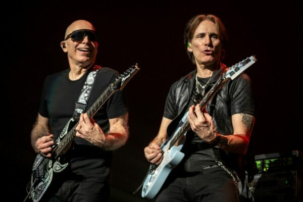 Joe Satriani