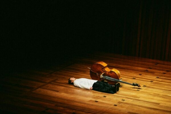 Strahinja Mitrović, kontrabasista