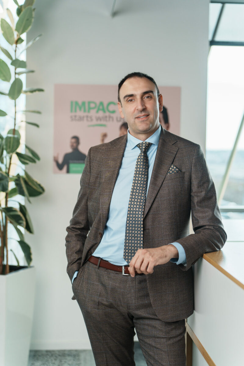 Miloš Vuksanović, Schneider Electric