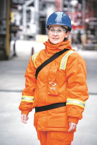 Komoanija NIS, Menadžer prvi put