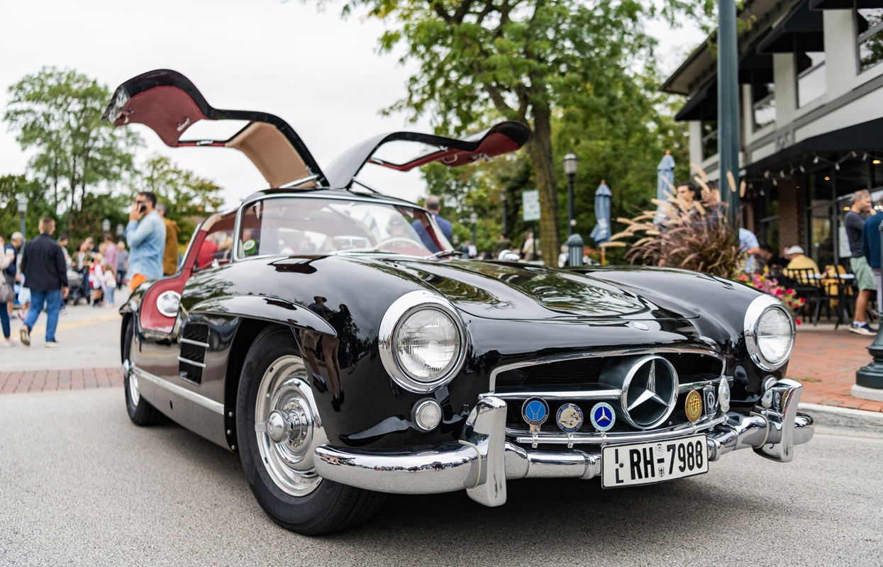mercedesbenz-300-sl_-romeo22-Freepik.jpg