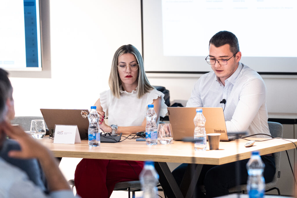 Aleksandar Ristić i Mina Krstić, project manageri u Egzakti