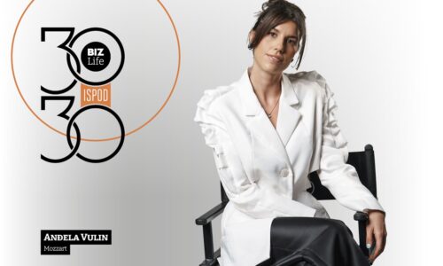 Anđela Vulin. Mozzart