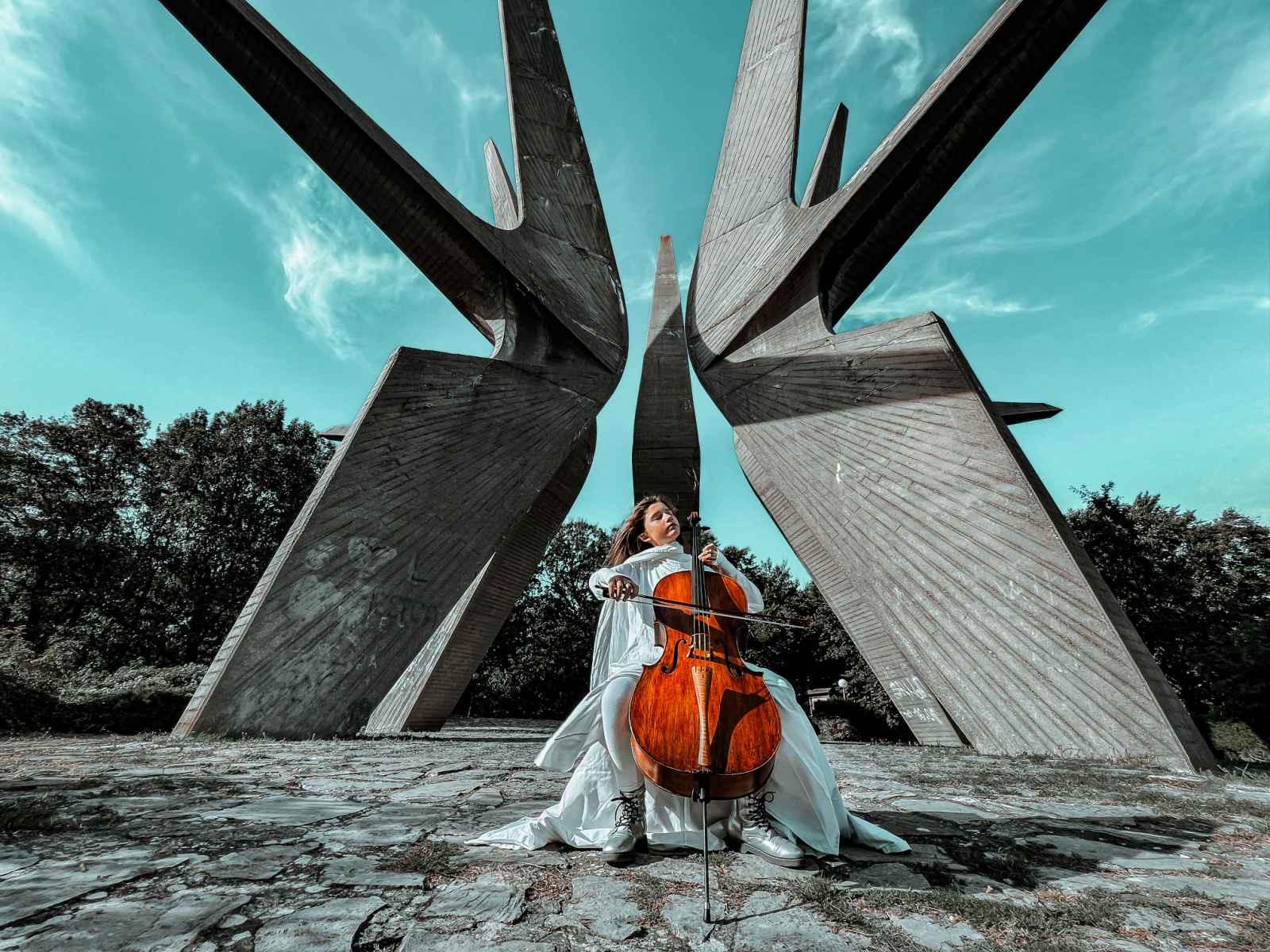 Dora Trifu & Friends