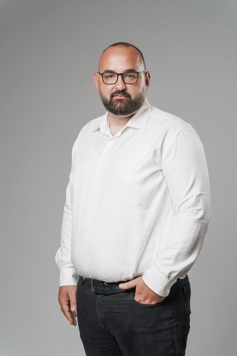 Slobodan Janković, Inmold Group