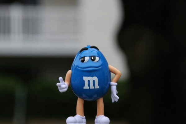 m&m