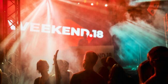 Weekend.18