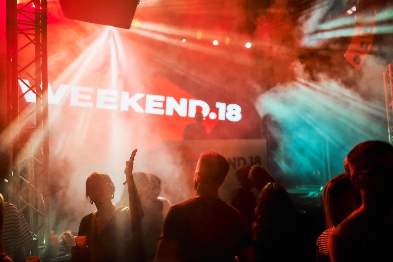 Weekend.18
