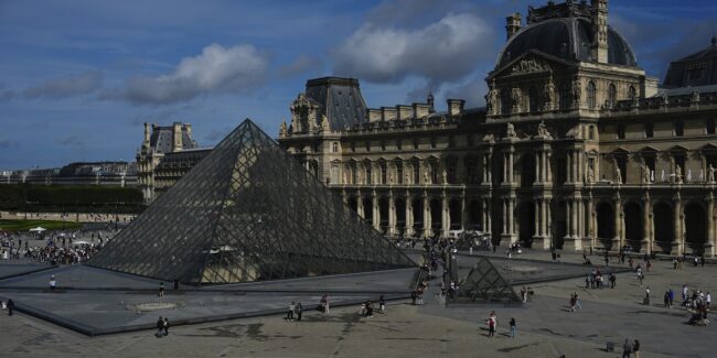 Luvr, Pariz, Francuska