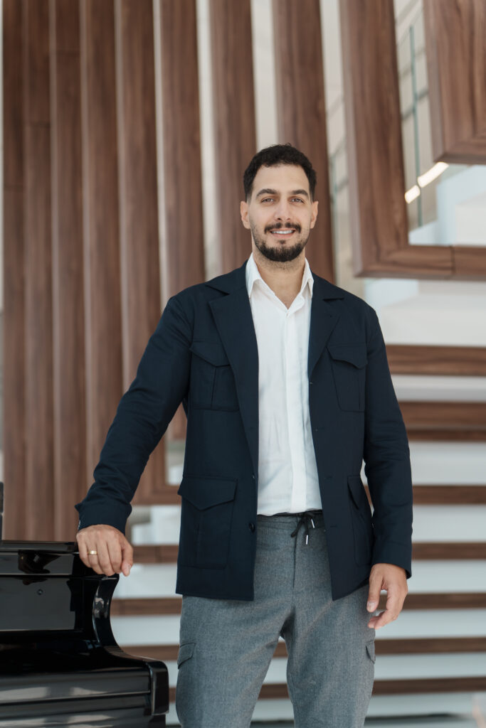 Yuhor, Milan Reljić