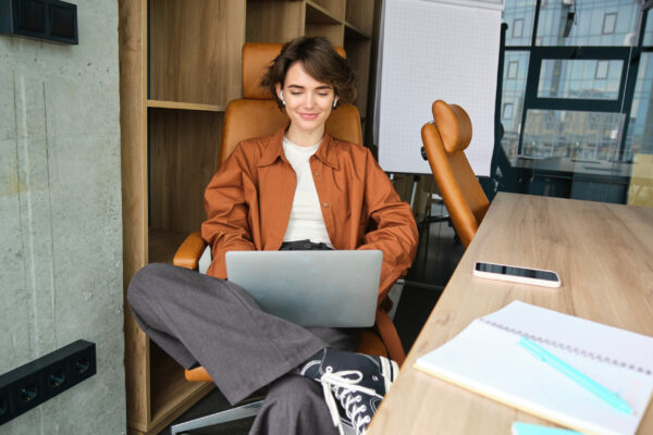 kompanija, rad, laptop