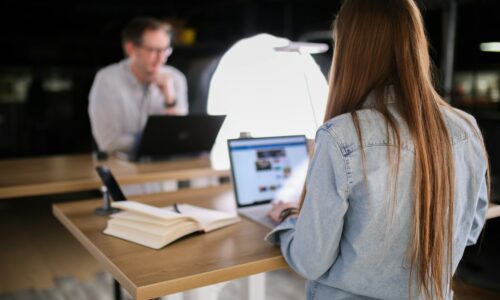 posao, mladi, kancelarija,