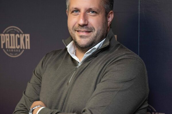 Fiesta Event, Dušan Vukojević