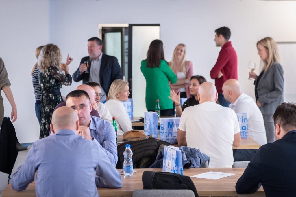 Egzakta Learn and Lead