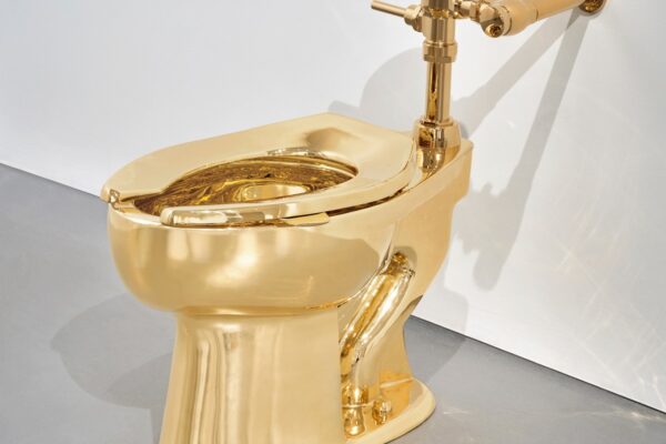 WC šolja, zlato, aukcija