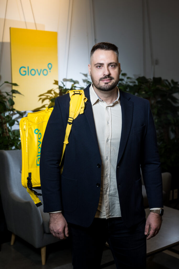 Dušan Lazić, Glovo