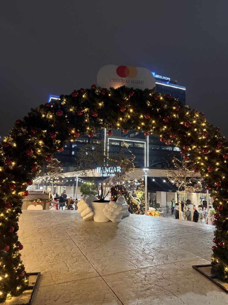 Božićni market Hangar