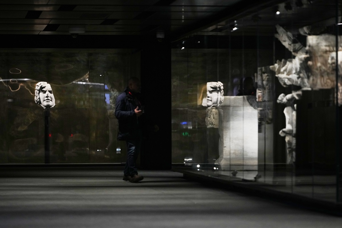 Rim, Metro stanica, koloseum