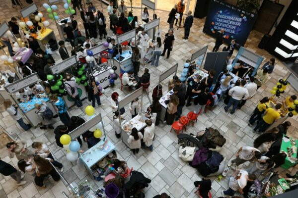 Učeničke kompanije